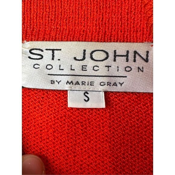 Gorgeous St. John Collection Full Zip Red with Gold accents, size Small - Picture 6 of 9
